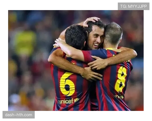 哈维与伊涅斯塔重聚共忆辉煌岁月,致敬西甲传奇中场黄金时代 哈维与伊涅斯塔重聚共忆辉煌岁月,致敬西甲传奇中场黄金时代